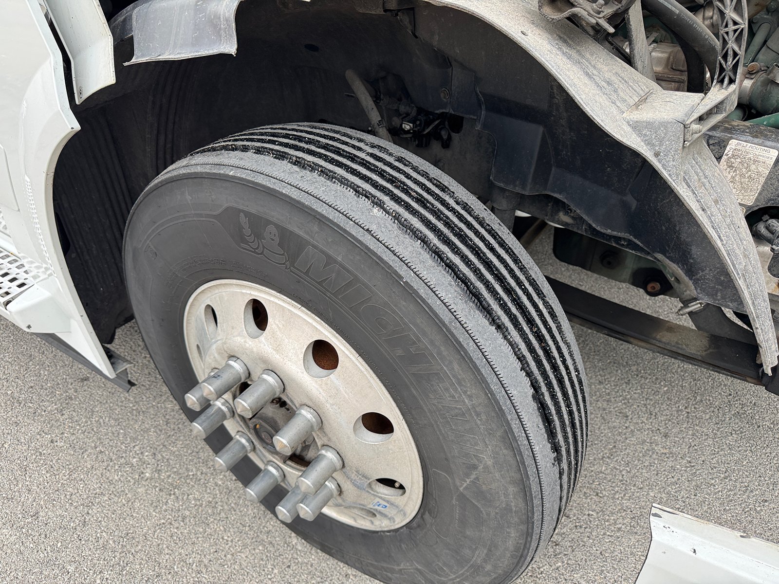 
								VOLVO VNL670 2018 full									