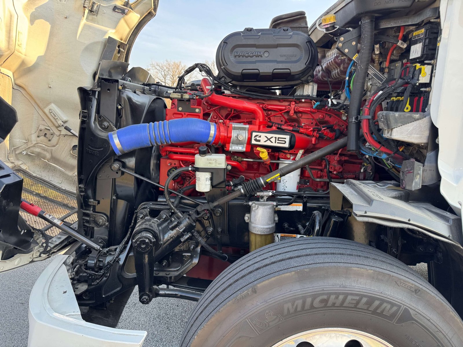 
								2022 Peterbilt 579 full									