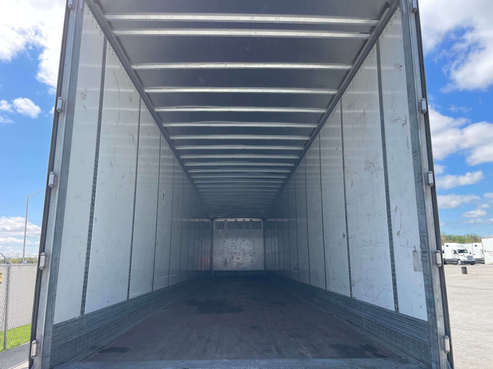 
								2023 Wabash DryVan full									
