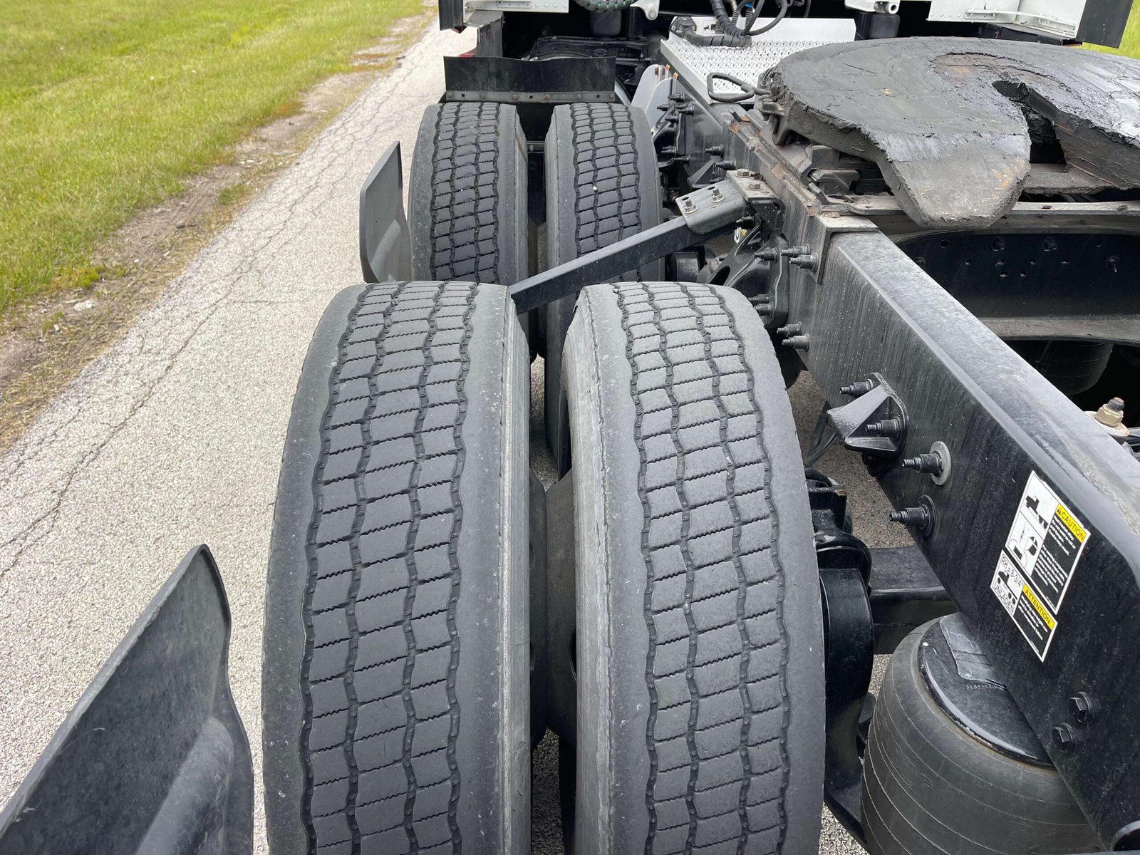 
								2024 Peterbilt 579 EPIQ full									