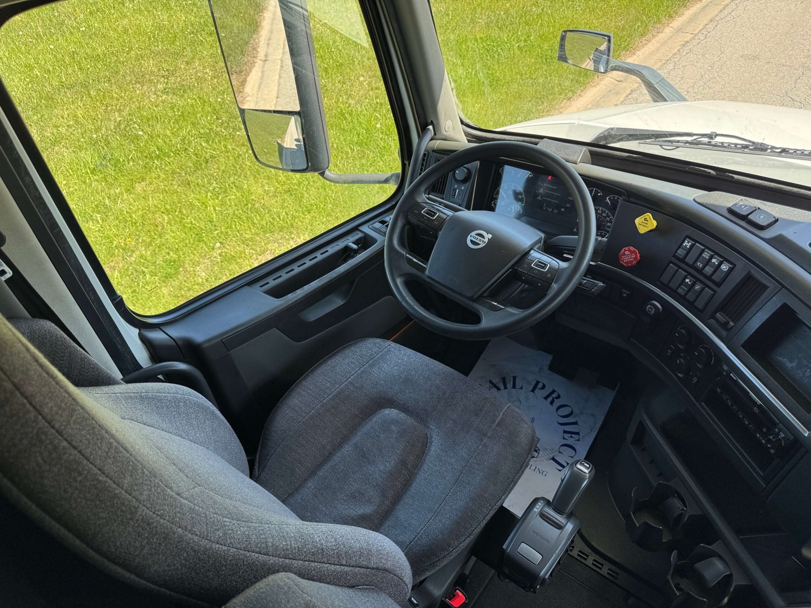 
								2022 Volvo VNL760 full									