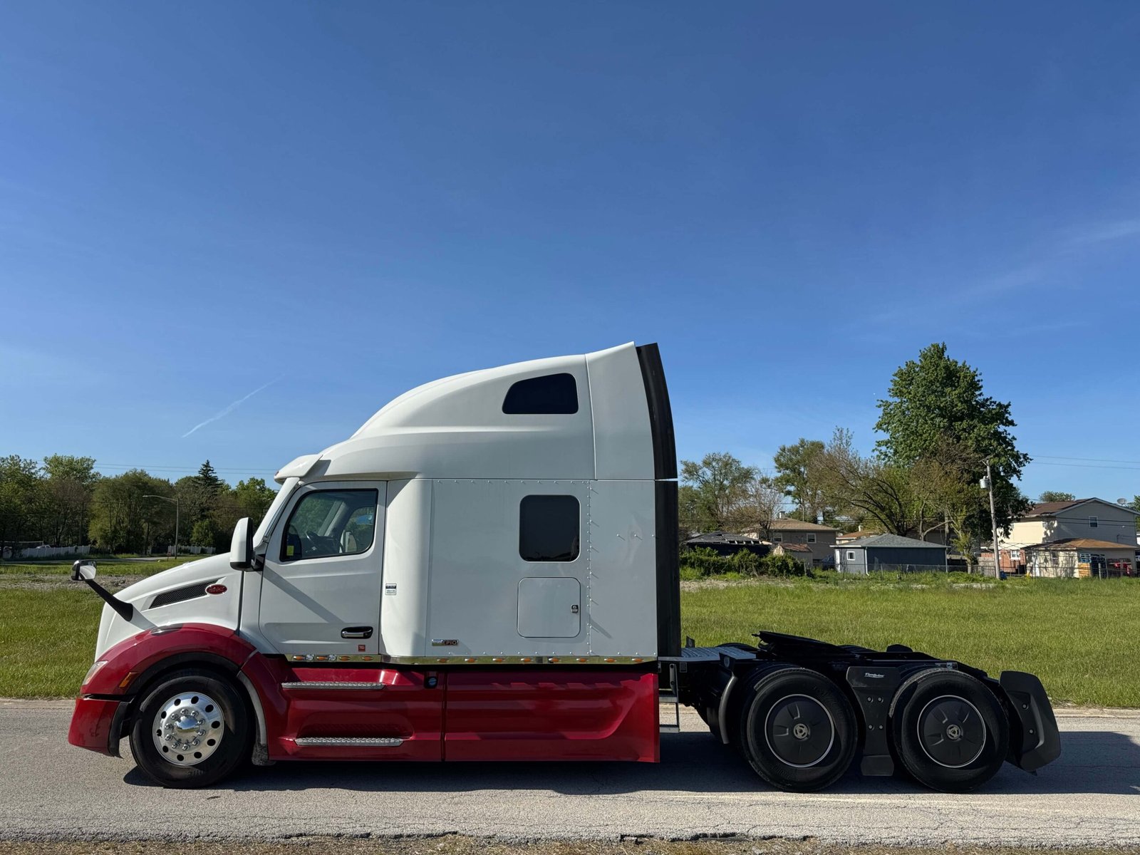 
								2023 Peterbilt 579 EPIQ full									