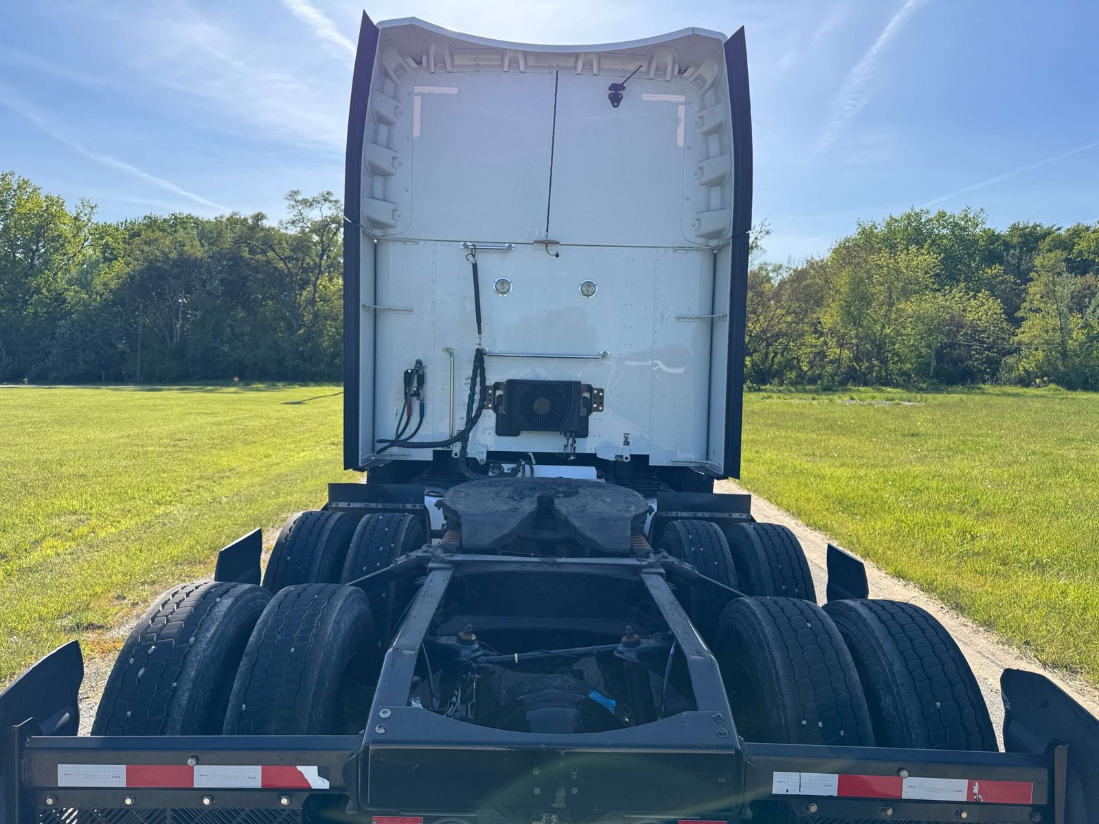
								2023 Peterbilt 579 EPIQ full									