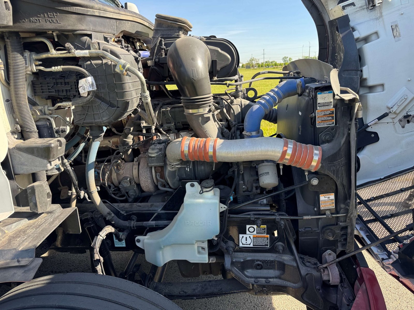 
								2023 Peterbilt 579 EPIQ full									