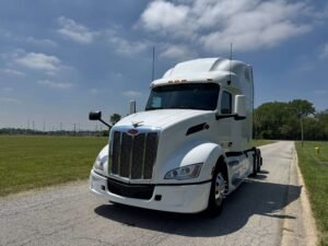 2022 Peterbilt 579