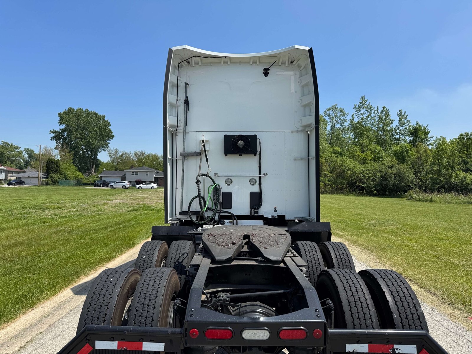 
								2022 Peterbilt 579 full									