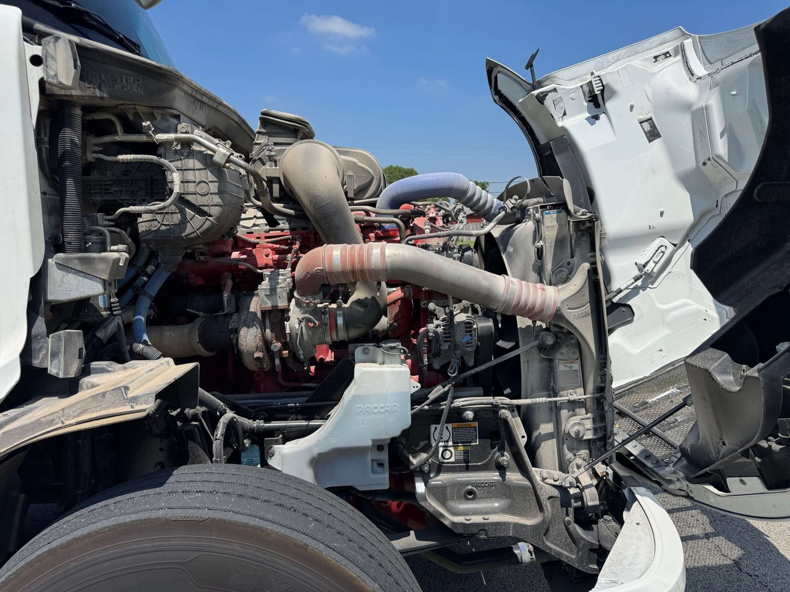 
								2022 Peterbilt 579 full									