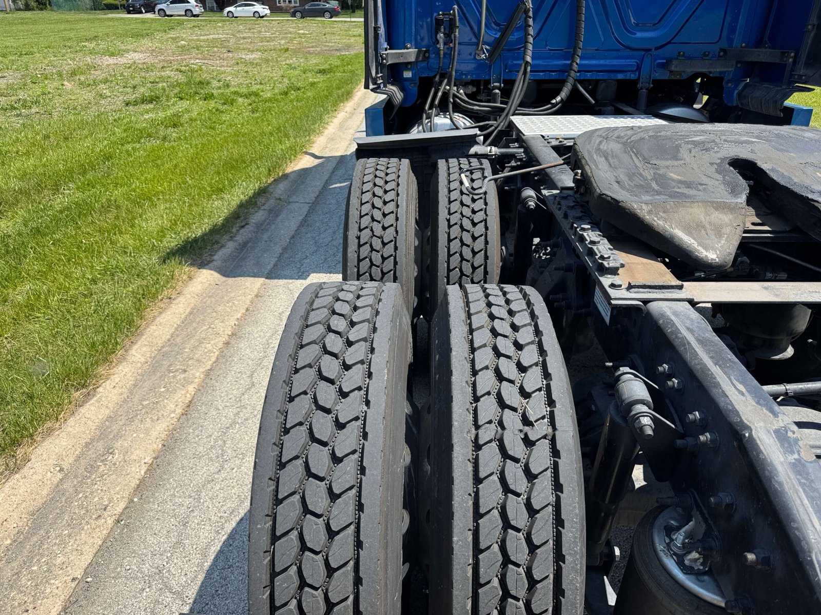 
								2022 Freightliner Cascadia full									