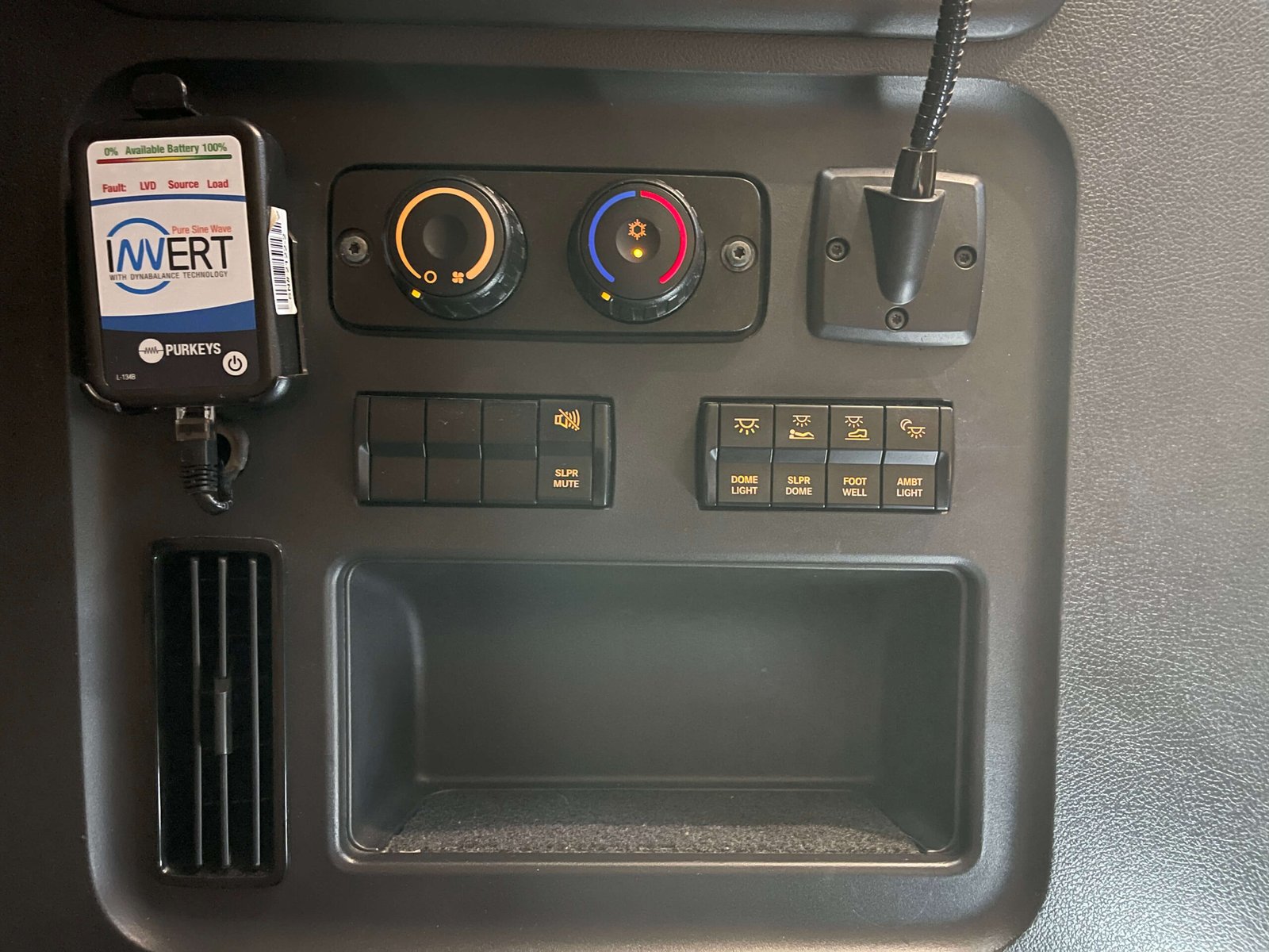 
								2021 Freightliner Cascadia full									