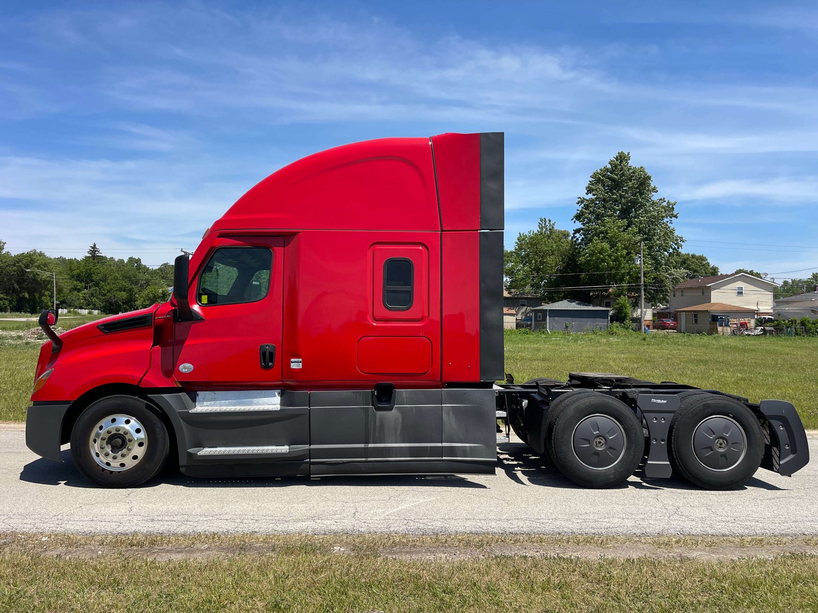 
								2022 Freightliner Cascadia full									