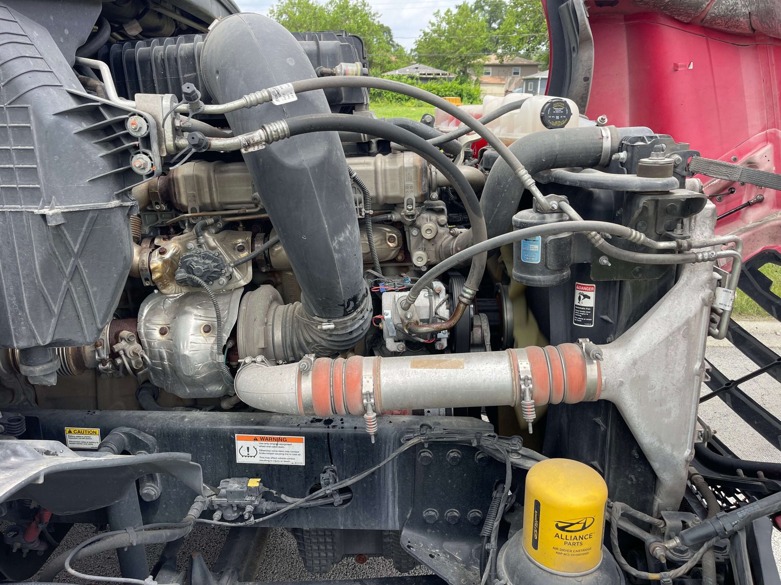 
								2023 Freightliner Cascadia full									