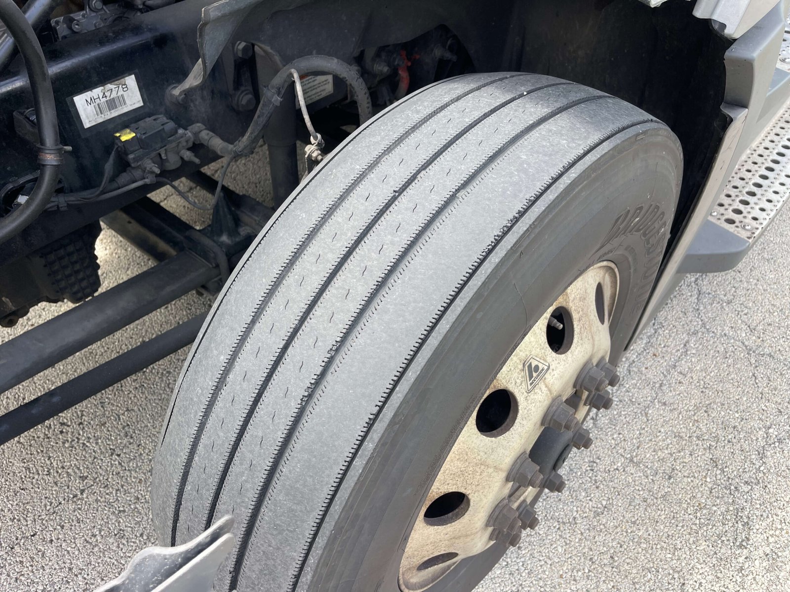 
								2022 Freightliner Cascadia full									