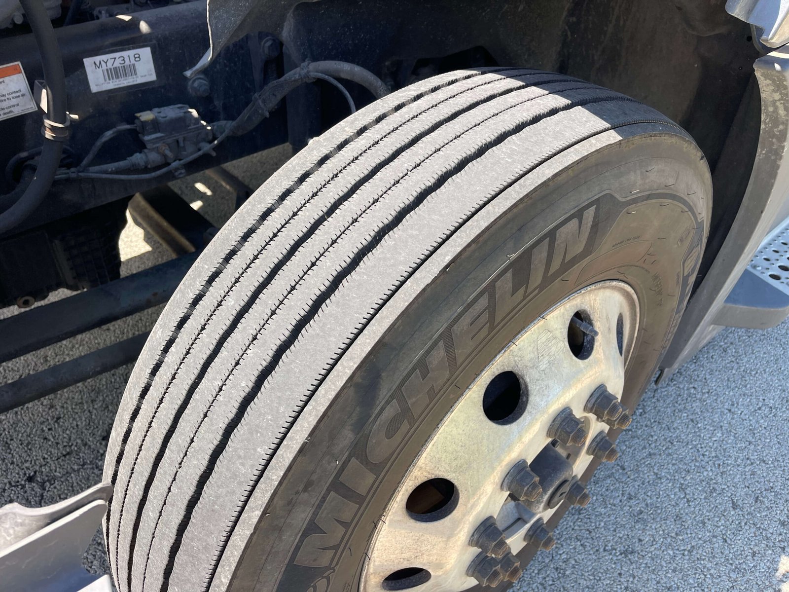 
								2022 Freightliner Cascadia full									