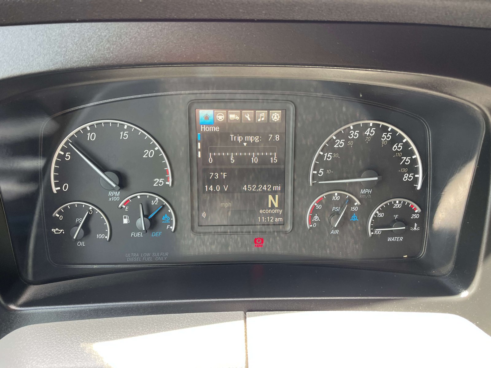 
								2022 Freightliner Cascadia full									