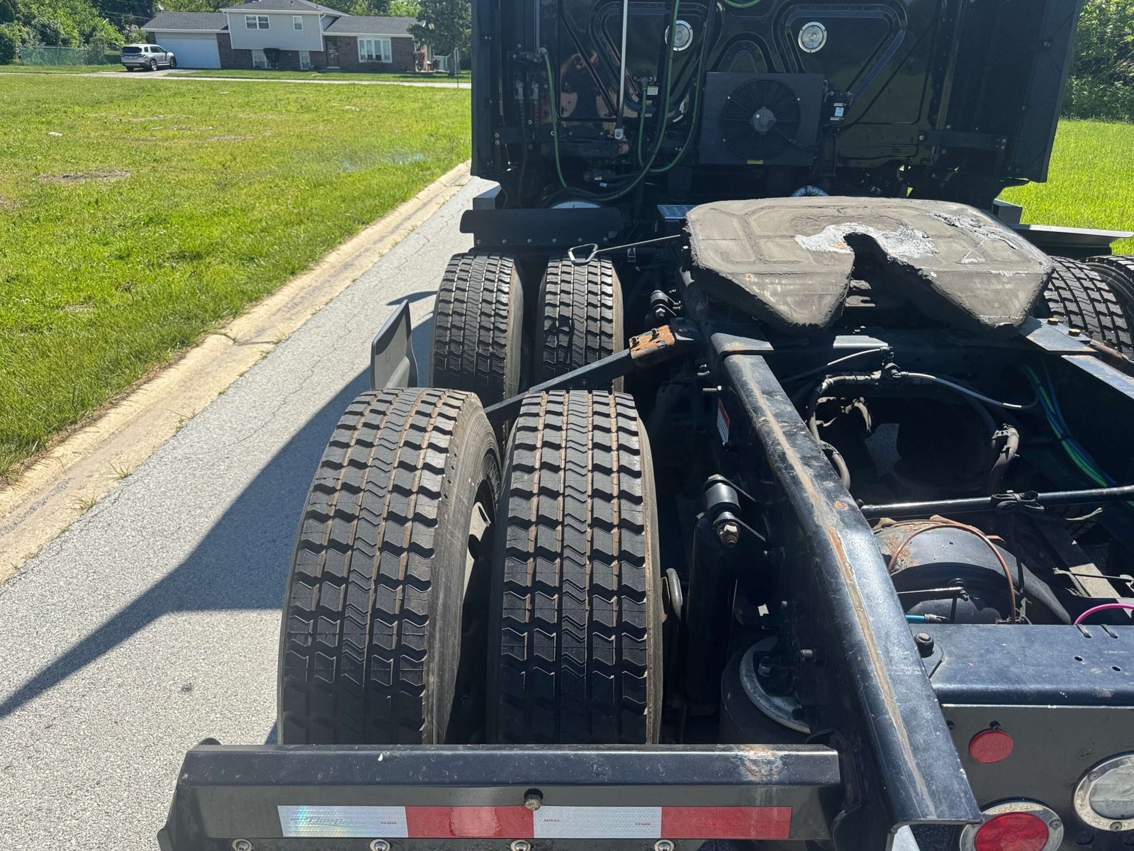 
								2022 Freightliner Cascadia full									