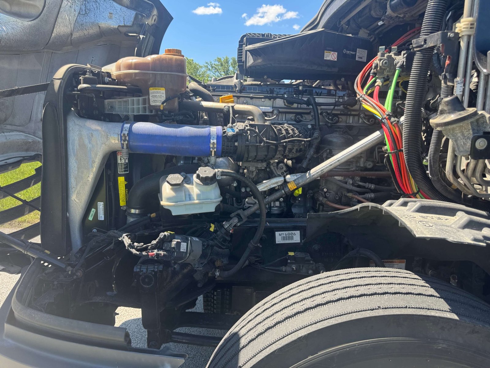 
								2022 Freightliner Cascadia full									