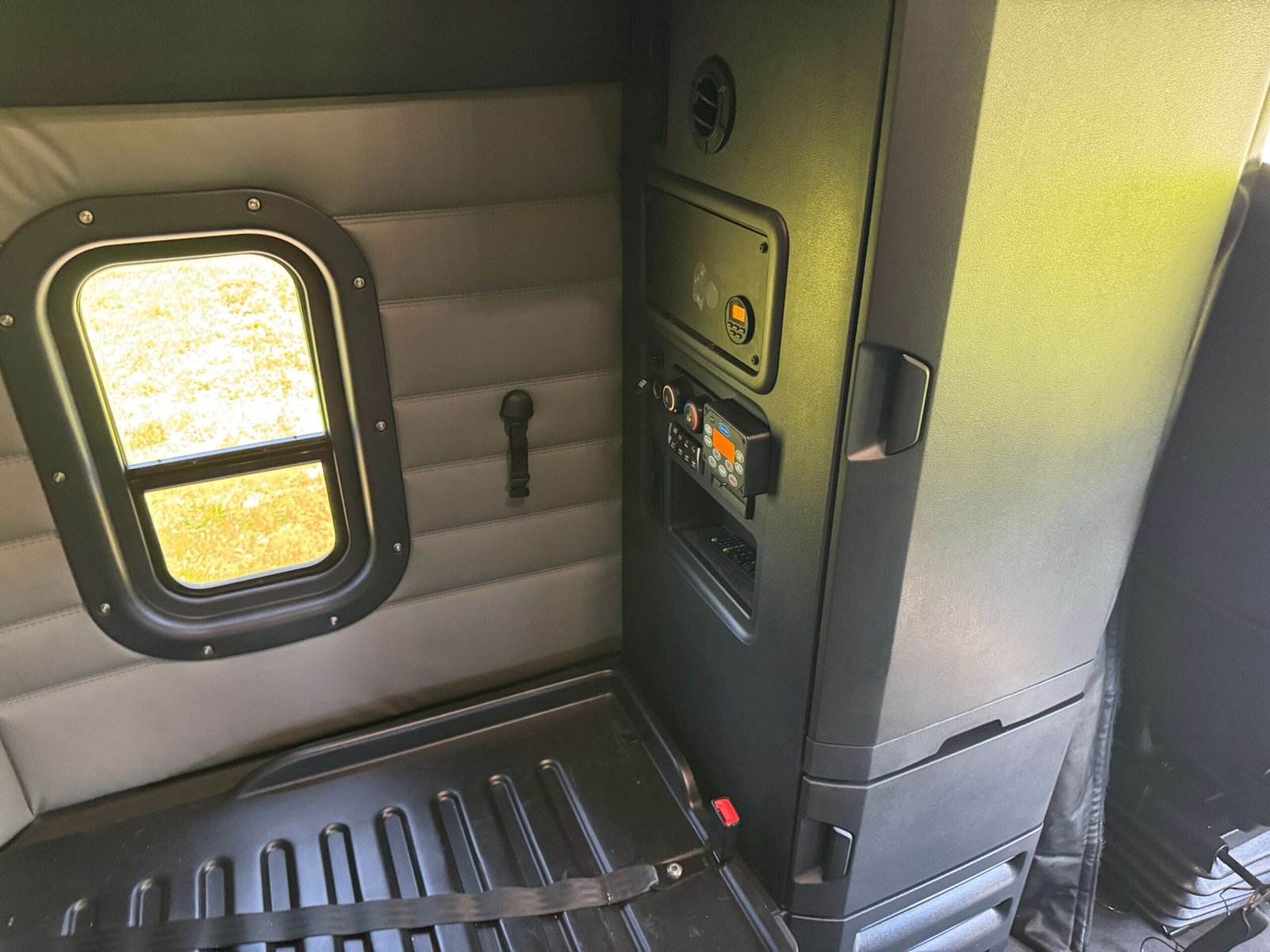 
								2022 Freightliner Cascadia full									