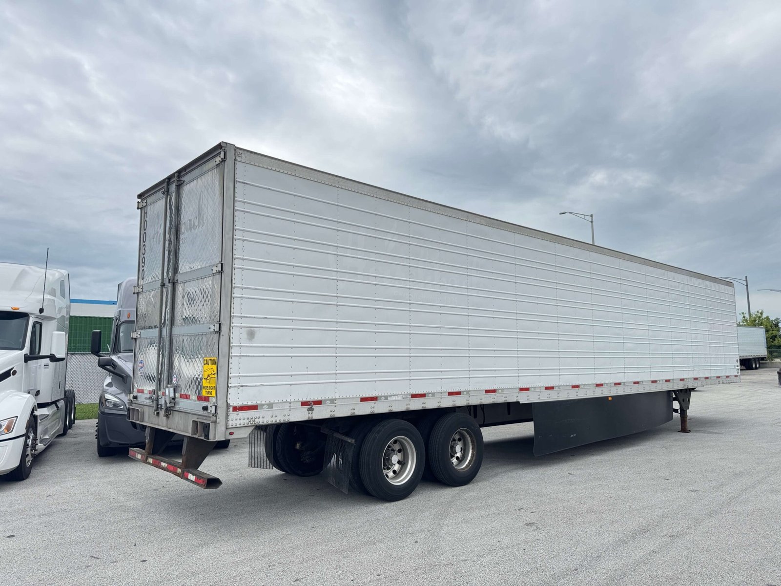 
								2020 Utility Reefer full									