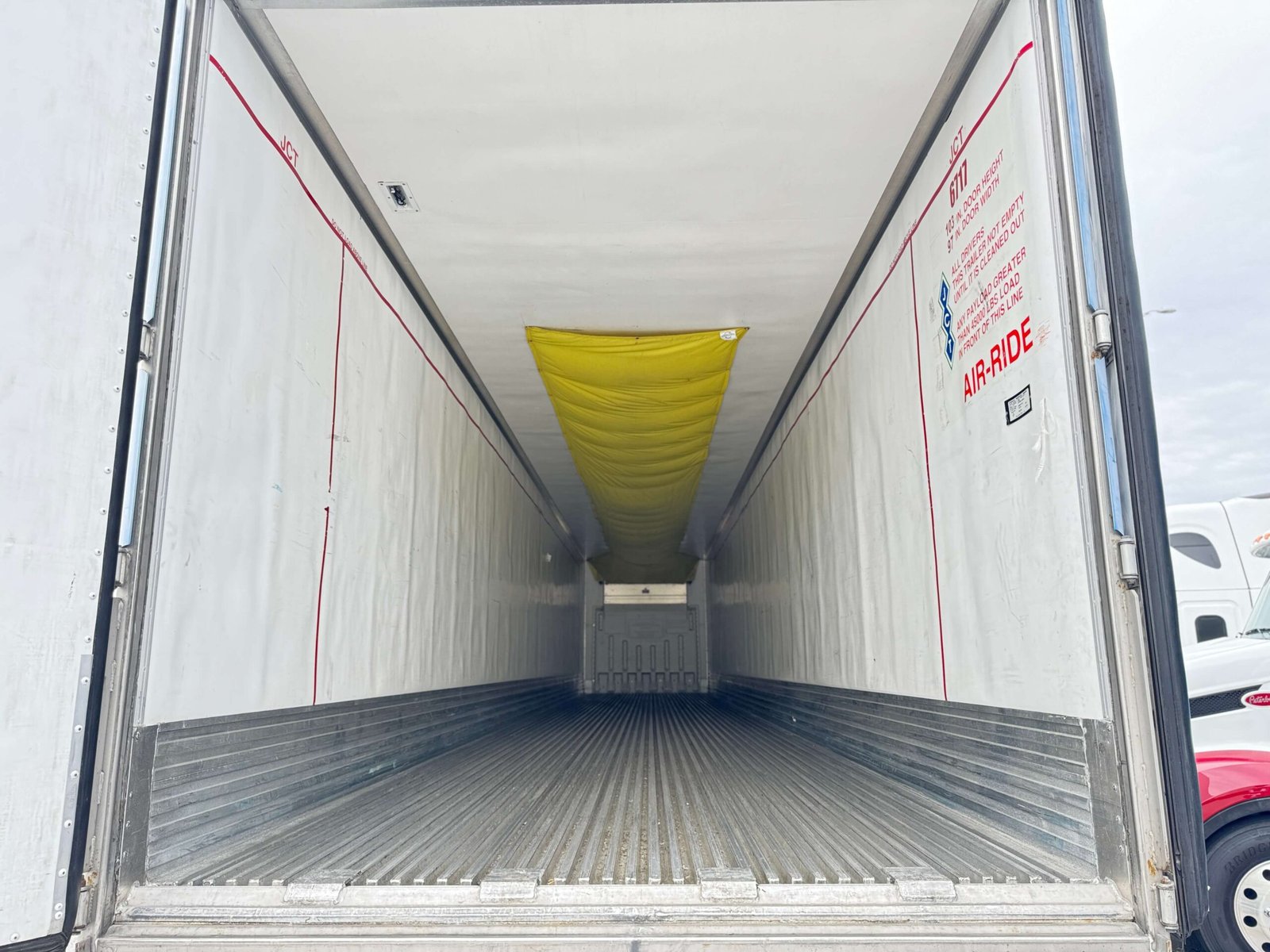
								2020 Utility Reefer full									
