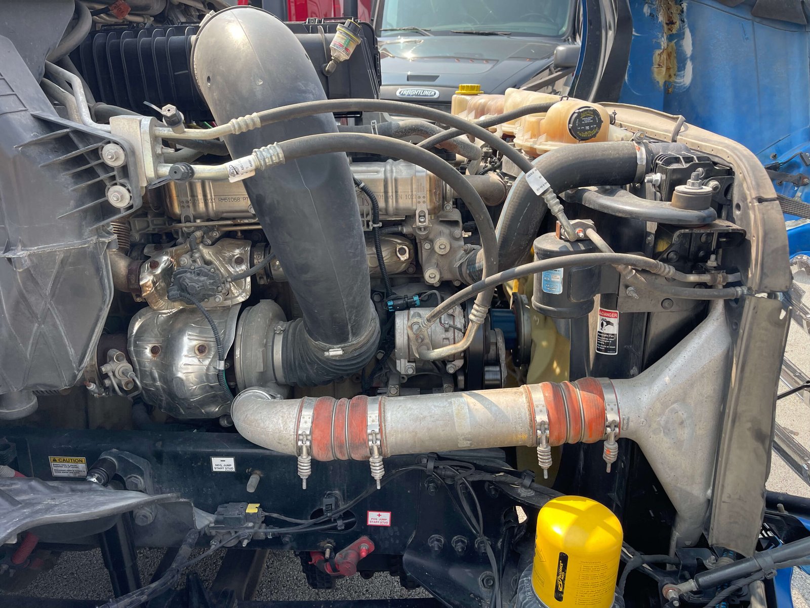 
								Freightliner Cascadia 2022 full									