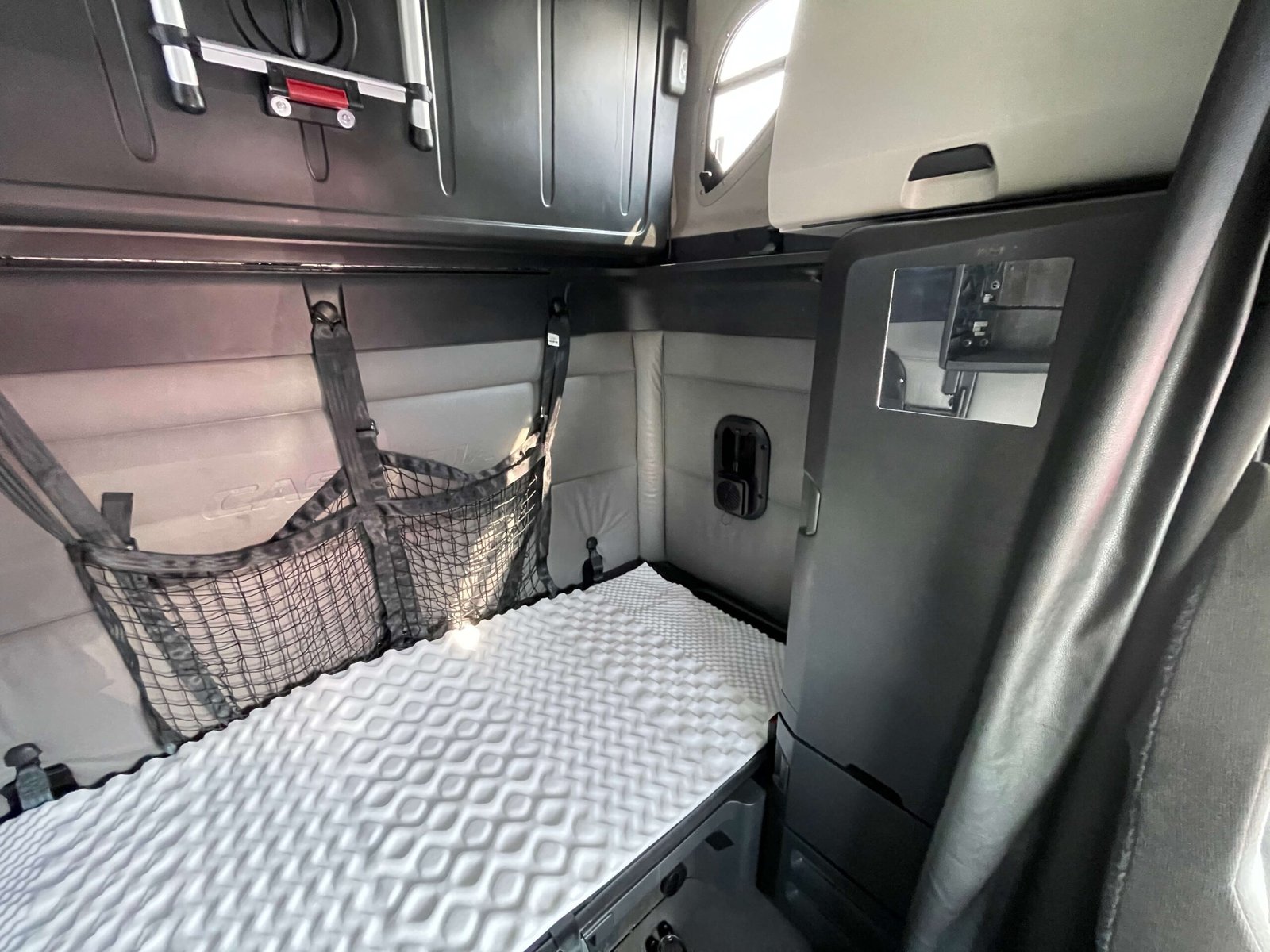 
								Freightliner Cascadia 2022 full									