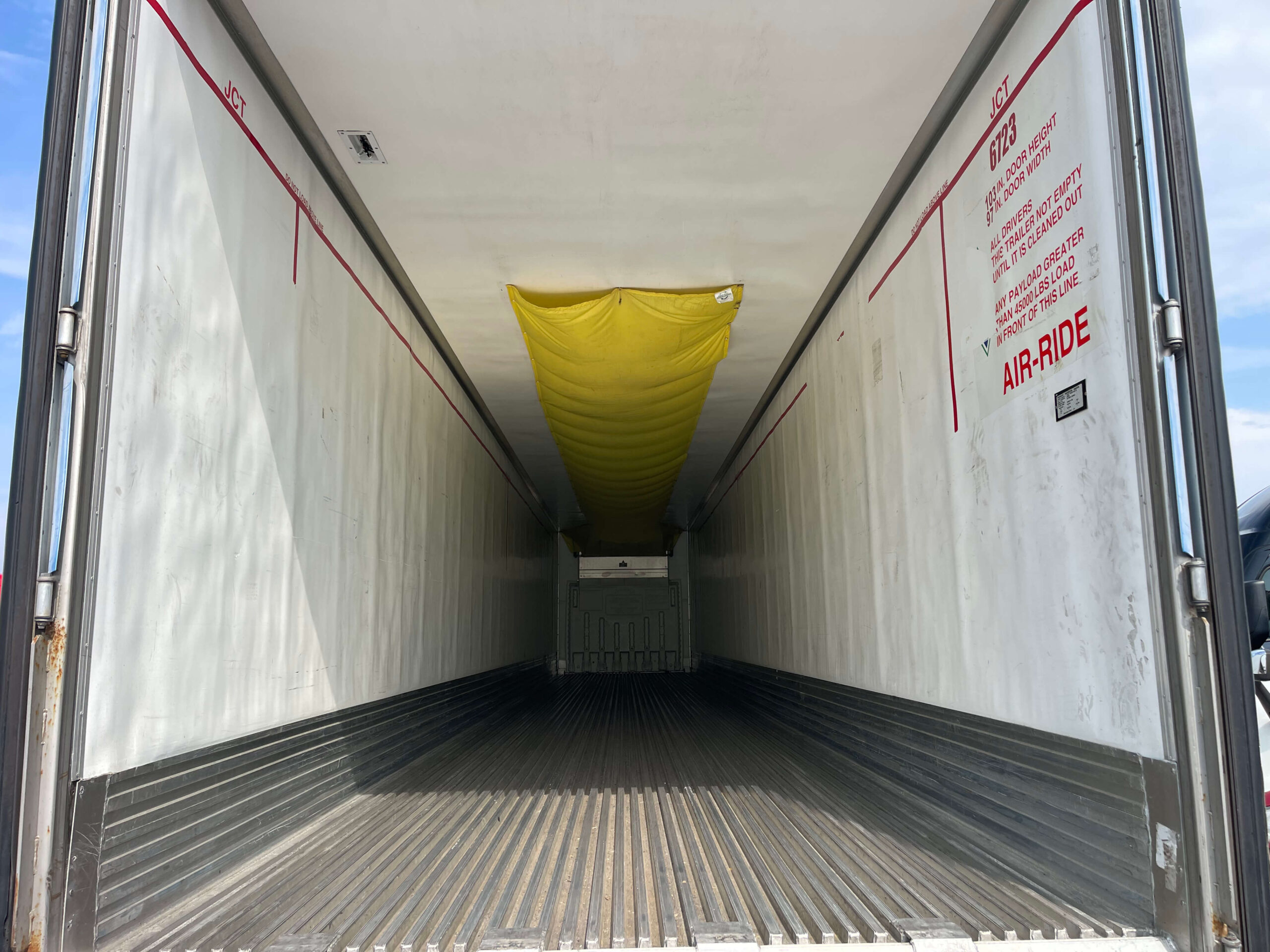 
								2020 Utility Reefer full									