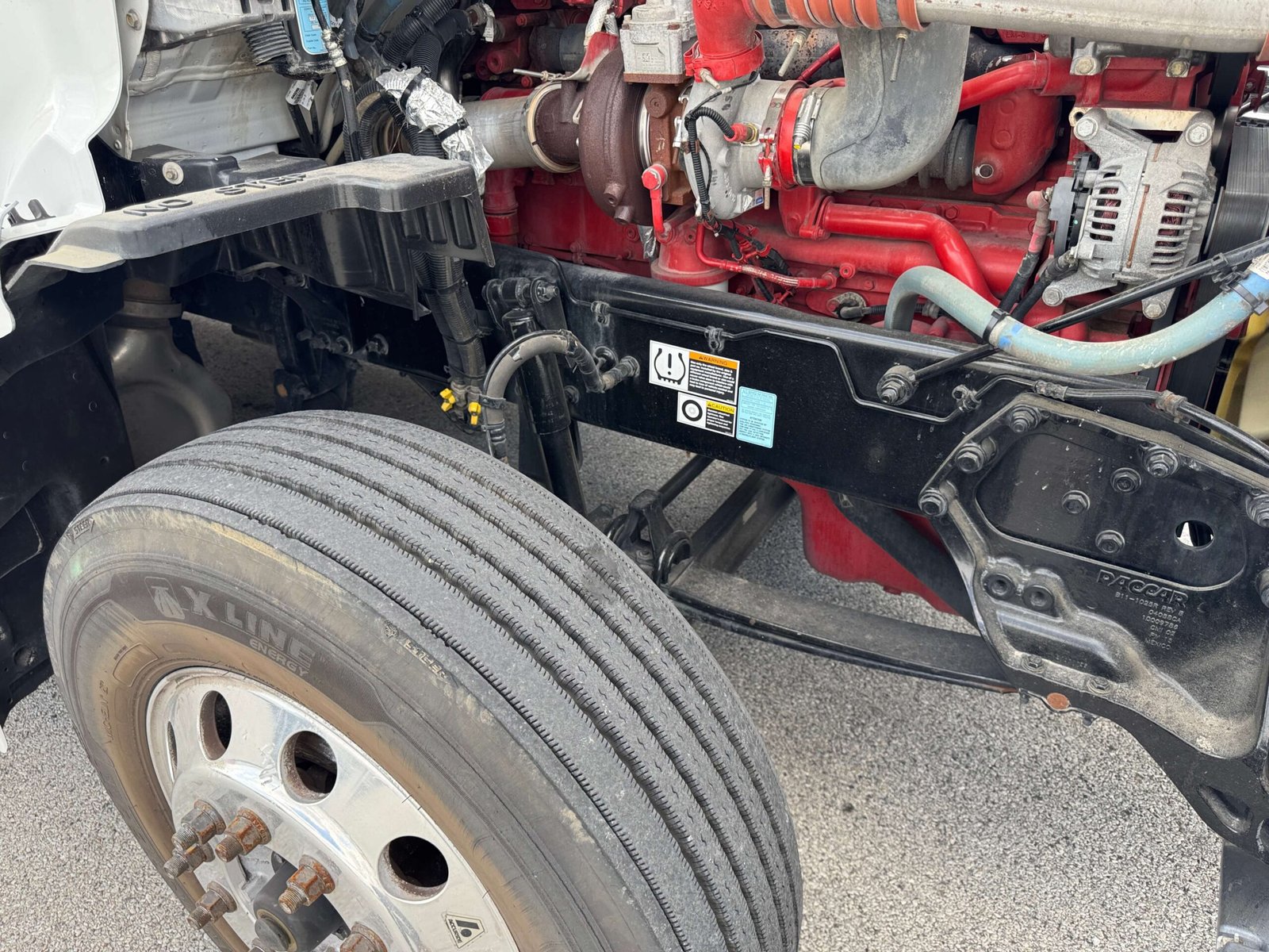 
								2022 Peterbilt 579 full									