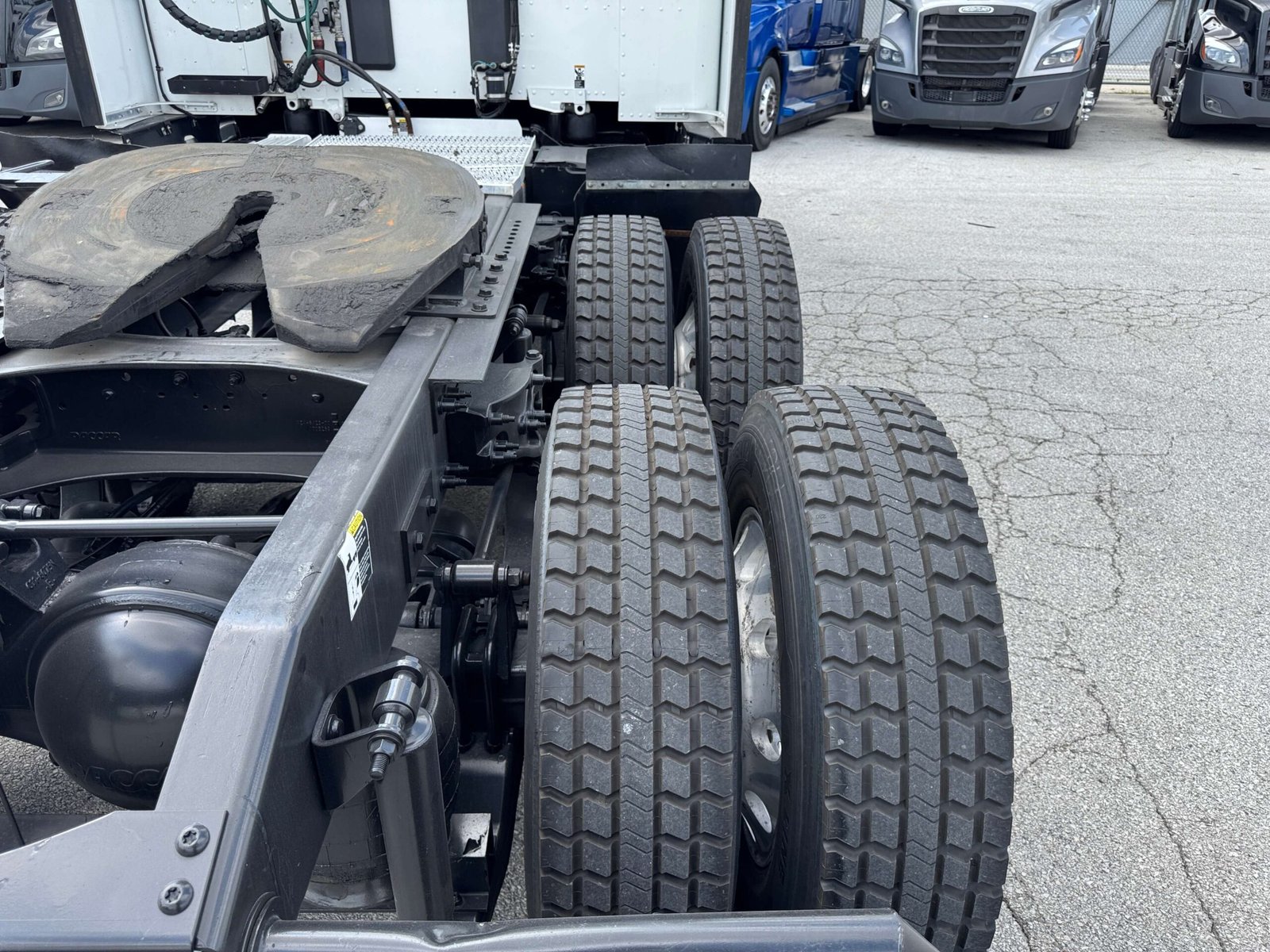 
								2022 Peterbilt 579 full									