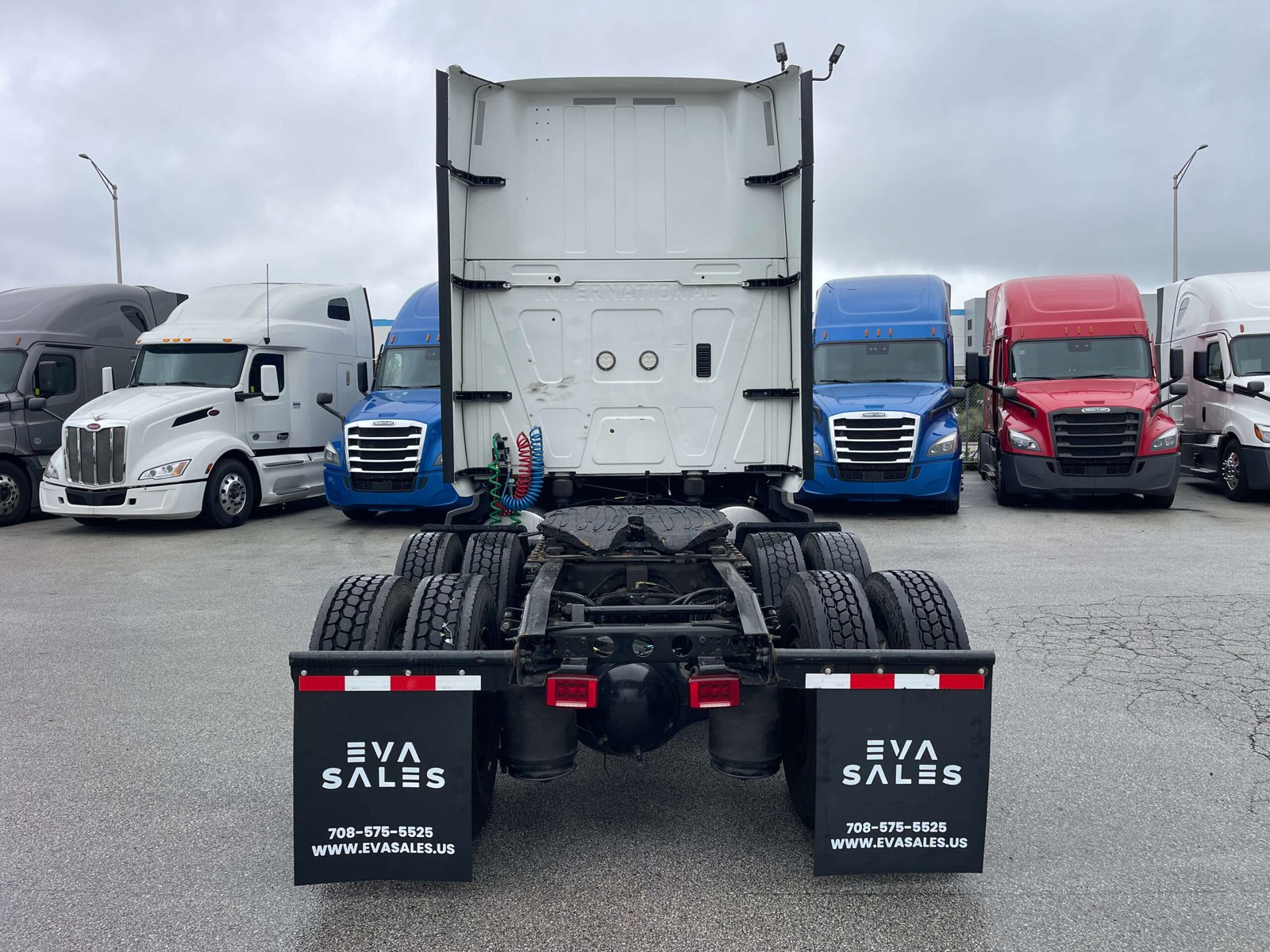 
								International LT625 2020 full									