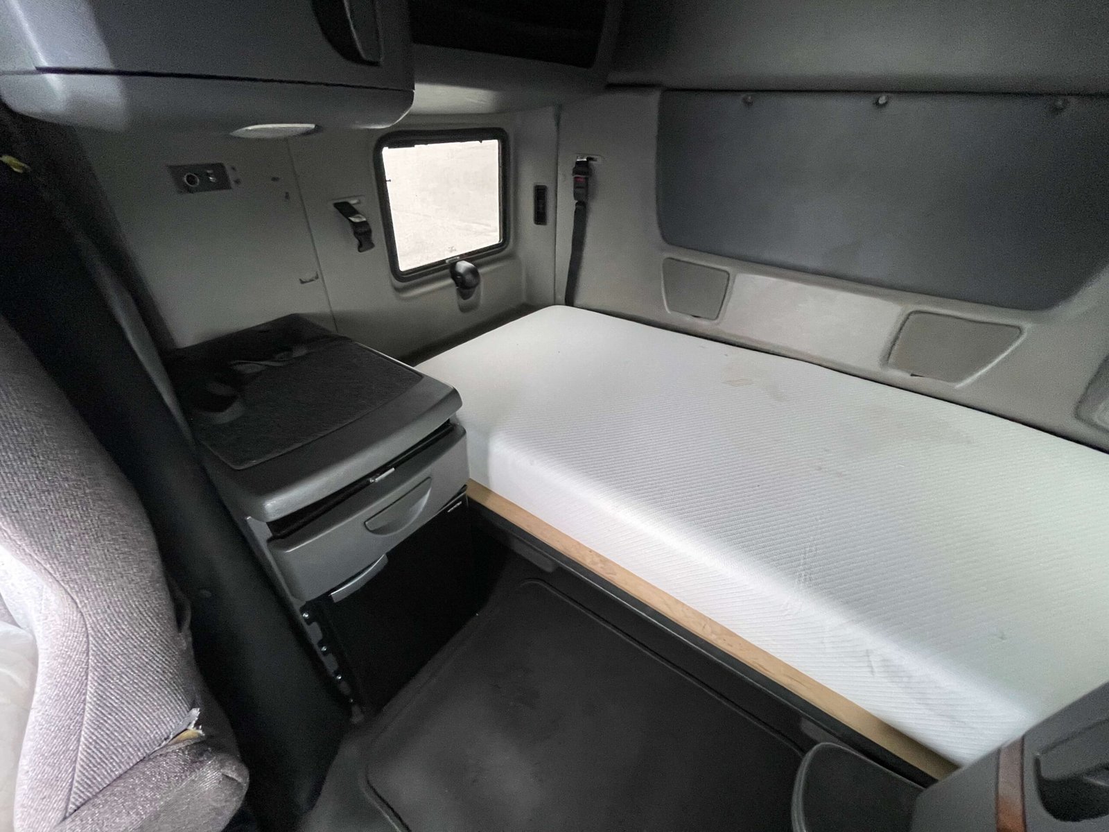 
								International LT625 2020 full									